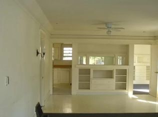 1054 Olive Ave, Long Beach, CA 90813