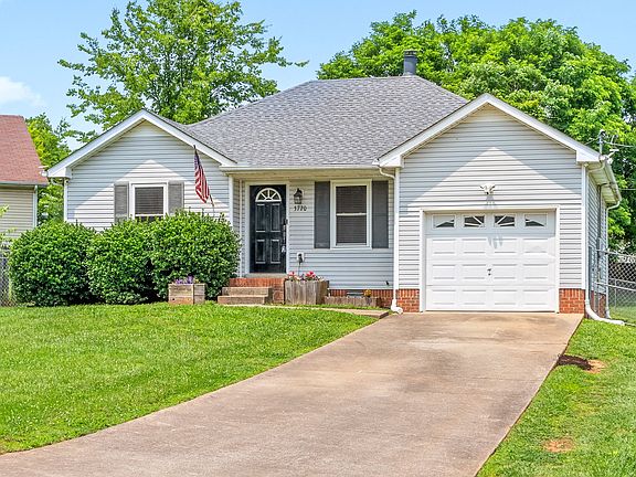 2nd image of 3720 Lavender Cir