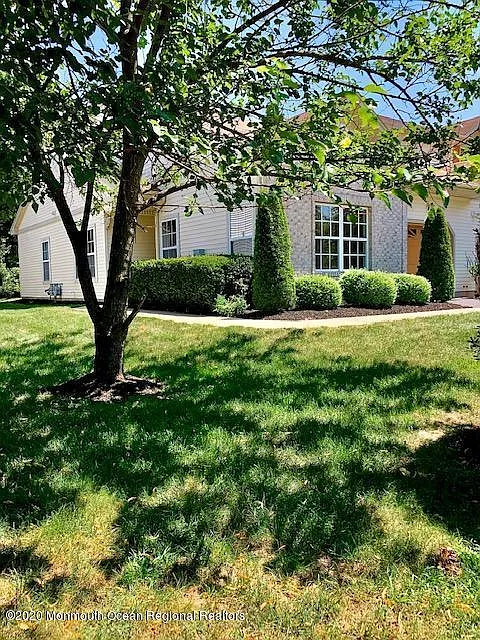 40 Riva Blvd photo 1