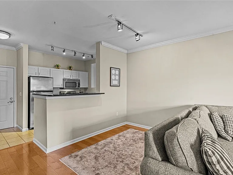 1000 Providence Pl #358 — Photo 8