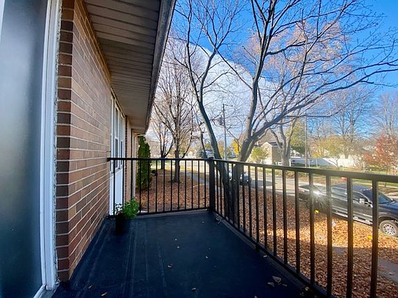 5th image of 1950 Basten St Unit 8