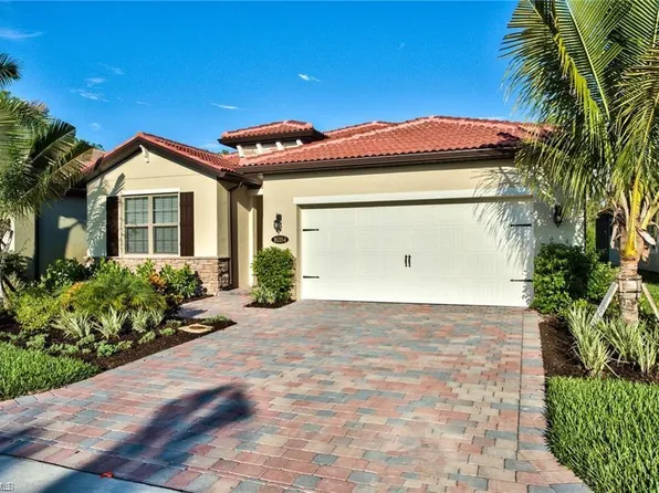16354 Barclay CT, NAPLES, FL 34110