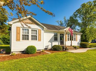 112 Forrest Rd, Poquoson, VA 23662