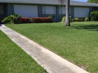905 S Drive Ter APT B, Delray Beach, FL 33445