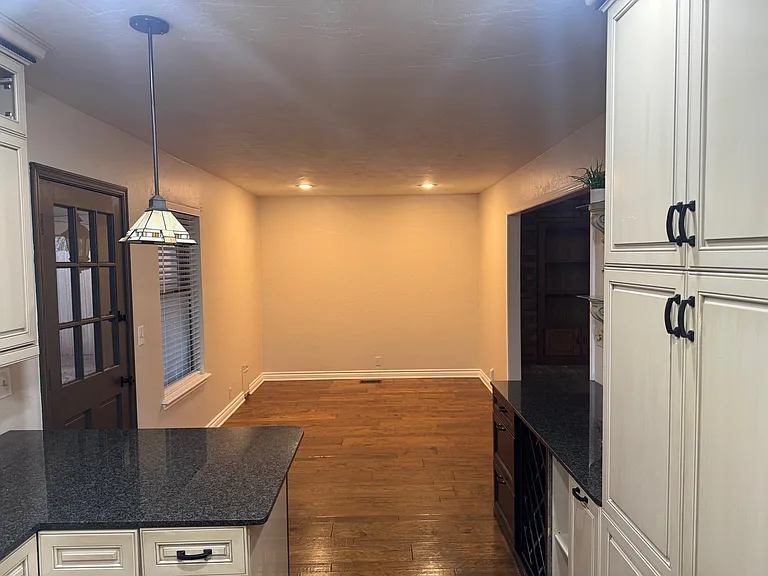 920 Countrywood Ln — Photo 12