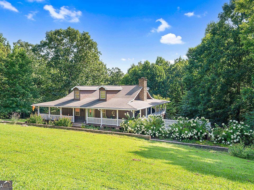 1st image of 204 Deerfield Ln NW