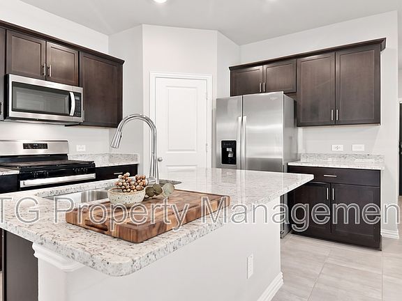 2nd image of 210 Berkshire Dr