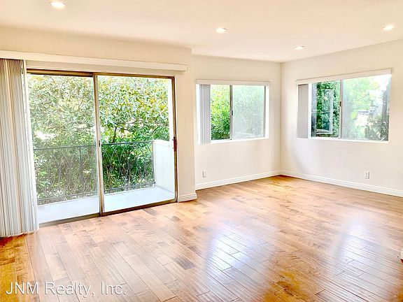 5th image of 8618 Whitworth Dr APT 201