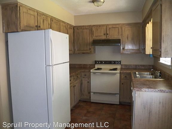 4th image of 154 Park Cir #A