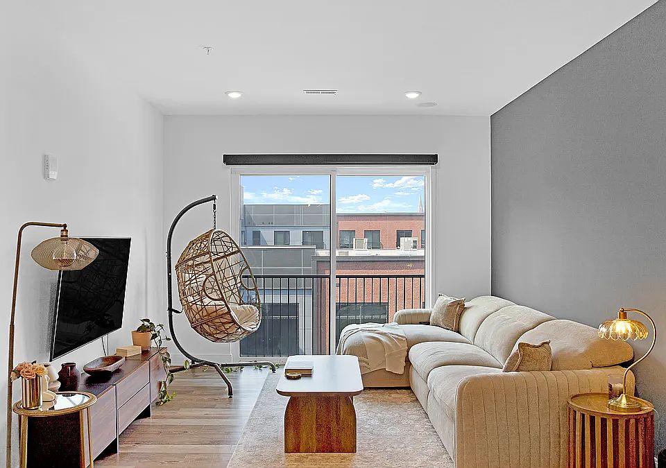 1st image of 1722-1724 S 10th St #1