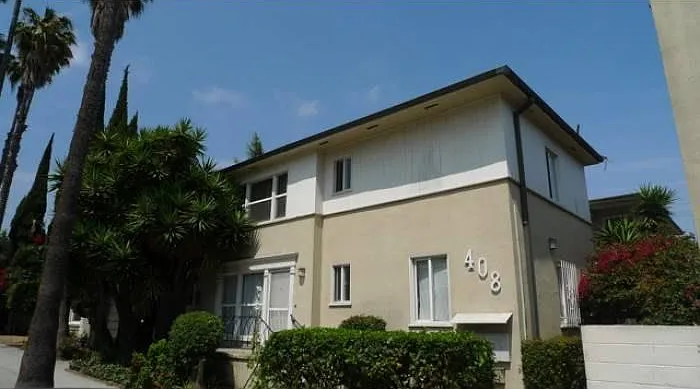 2 bed, 1.5 bath, 999 sqft, $3,200 — Photo 1