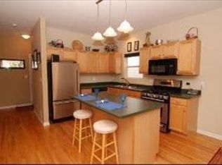 23600 N Field Rd, Lake Zurich, IL 60047