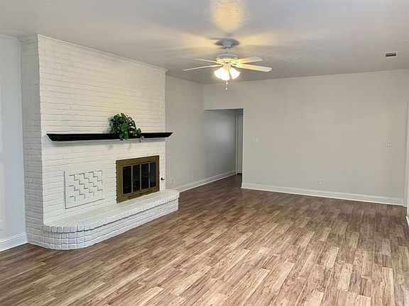 3rd image of 2205 Woodcreek #A