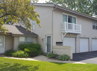 327 Georgetown Ct UNIT D, Bloomingdale, IL 60108
