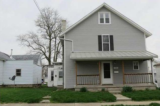 2nd image of 108 W Division St