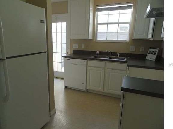 4th image of 3543 Peppervine Dr