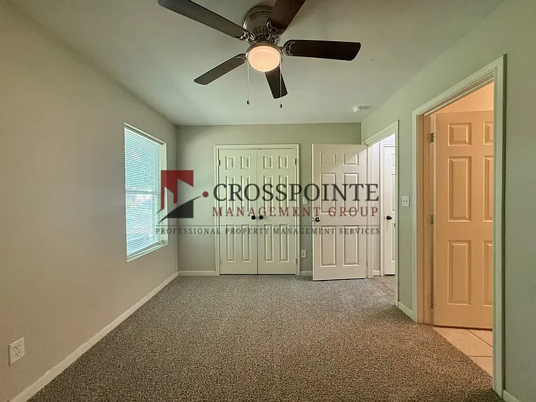 West 25th Street 825 Duplex — Photo 13