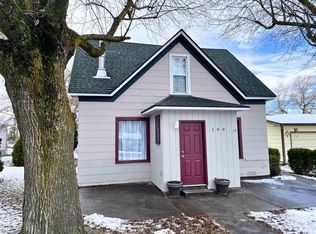 109 S 4th St, Harrington, WA 99134