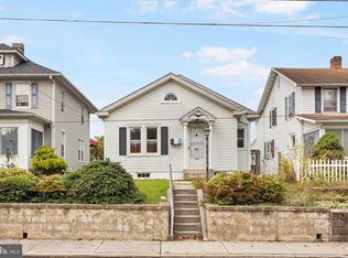 324 E Pleasant St, Hanover, PA 17331