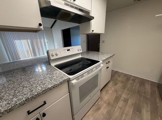 Welcome to this beautifully renovated 2-bedroom, 1-bath home in the desirable Foothill Oaks!, Sacramento, CA 95842