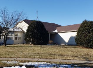 105 Bree Dr, Poplar Grove, IL 61065