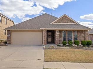 580 McKenna Dr, Fate, TX 75087
