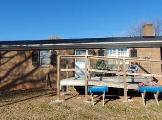 612 E Main St, Dallas, NC 28034