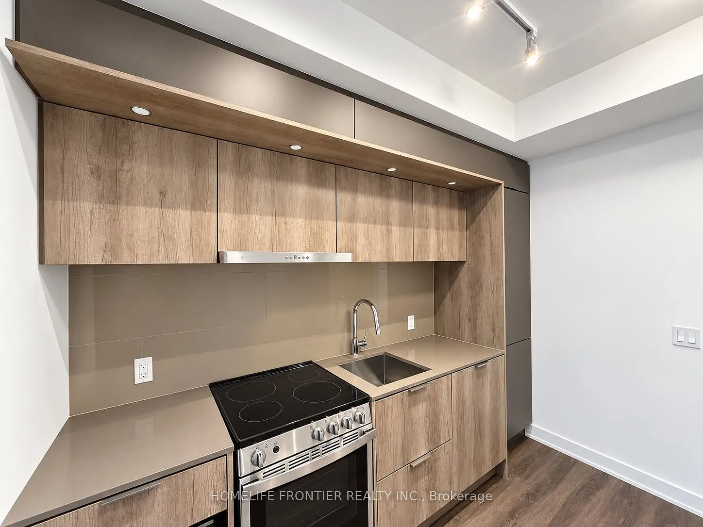 2 bed, $1,949 — Photo 4
