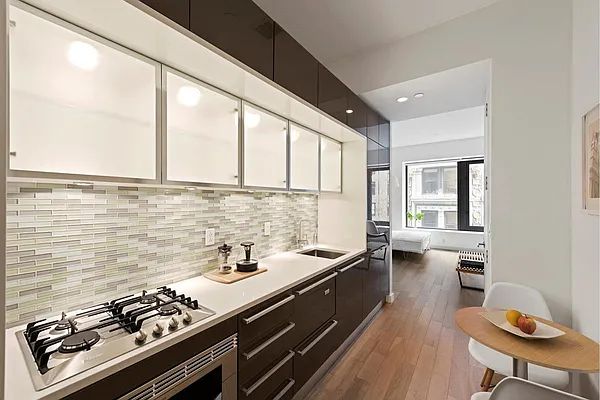 Rented by Douglas Elliman | media 39