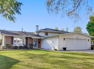 333 W Goebel Dr, Lombard, IL