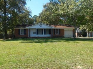 6640 Vaughn Rd, Fayetteville, NC 28304