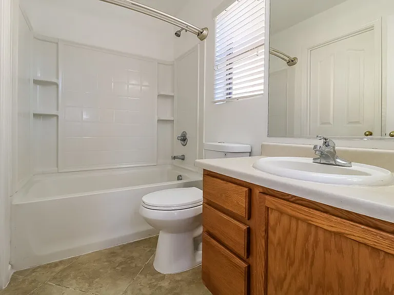 40084 W Catherine Dr — Photo 12