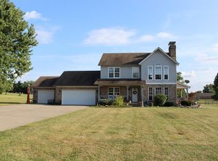 1075 W Upland Ct, Mooresville, IN 46158