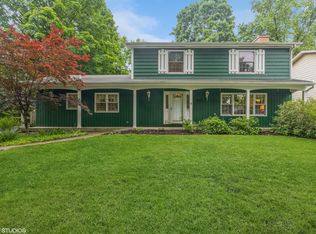 232 Aberdeen Rd, Cary, IL 60013