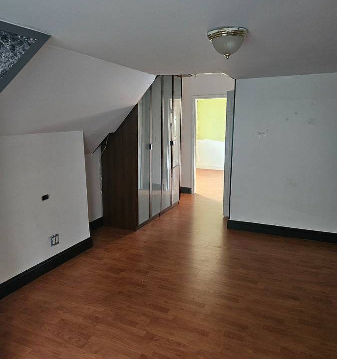 1st image of 176 Market St Floor 2