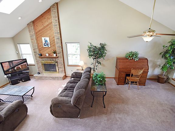2nd image of 8012 Ryeland Dr