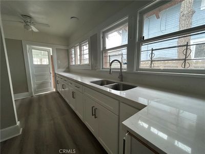 3672 3rd Ave, Los Angeles, CA, 90018