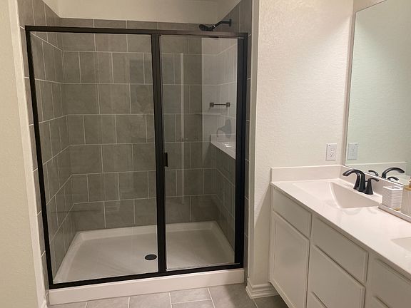 5th image of 14839 Vance Jackson Rd #701