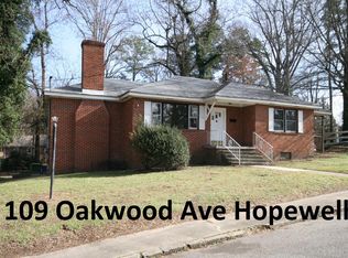 109 Oakwood Ave, Hopewell, VA 23860