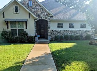 17595 Regal Row, Flint, TX 75762