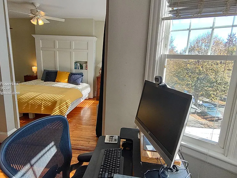 2116 Rosewood Ave — Photo 17