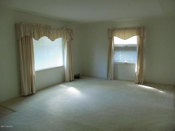 5th image of 603 Eastfield Dr