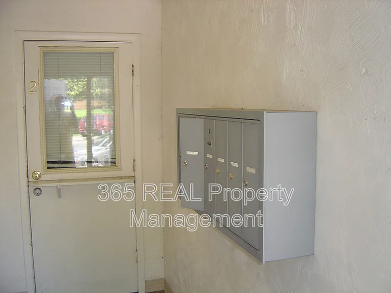 1630 9th Ave #5 — Photo 10