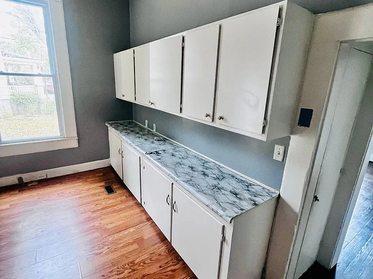 513 Creswell Ave — Photo 16