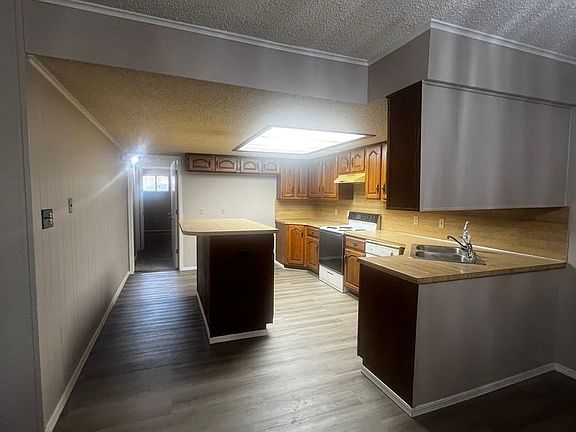 4th image of 4802 Skywood Dr