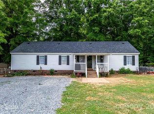 5812 Medlin Farms Dr, Monroe, NC 28112