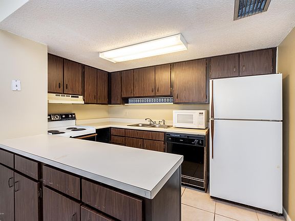 3rd image of 5801 N Atlantic Ave APT 508