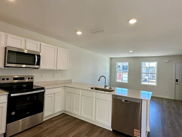 486 Grand Magnolia St — Photo 9
