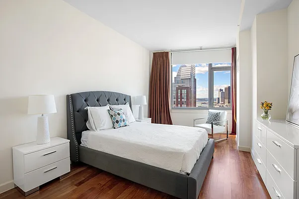 Sold by Compass | media 7