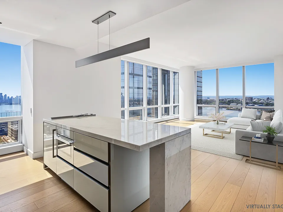 15 Hudson Yards #37C